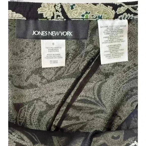 Jones New York Black Emerald GreenPaisley Ruffle Bottom Pleated Skirt Size 6 - Picture 2 of 7
